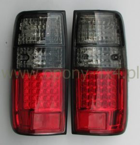 Lampa 212-1955P3B-VSR tył LC80