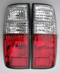 Lampa 212-1955PXB-VCR tył LC80