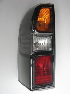 Lampa 215-19H9-3A-2C tuning tył Y61 GU4