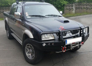 Zderzak Mitsubishi L200 96-05 przód z bull ZMAb