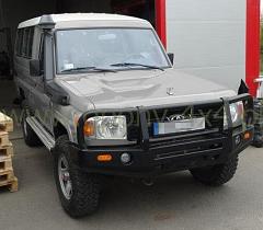 Zderzak Toyota HZJ78 przód z bull ZTGb