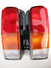 Lampa tył XJ 1998-2001 CS082-U000