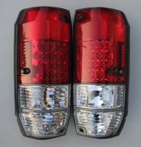Lampa 212-1974PXB-VCR tył LJ79, RJ77 tuning