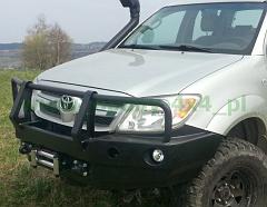 Zderzak Toyota Hilux 08-11 przód z bull ZHFb