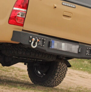 Zderzak Toyota Hilux Vigo 05-15 tył Z003